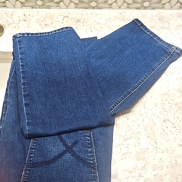 Christopher & Banks Modern Fit Blue Jeans Size 10 - Picture 8 of 10
